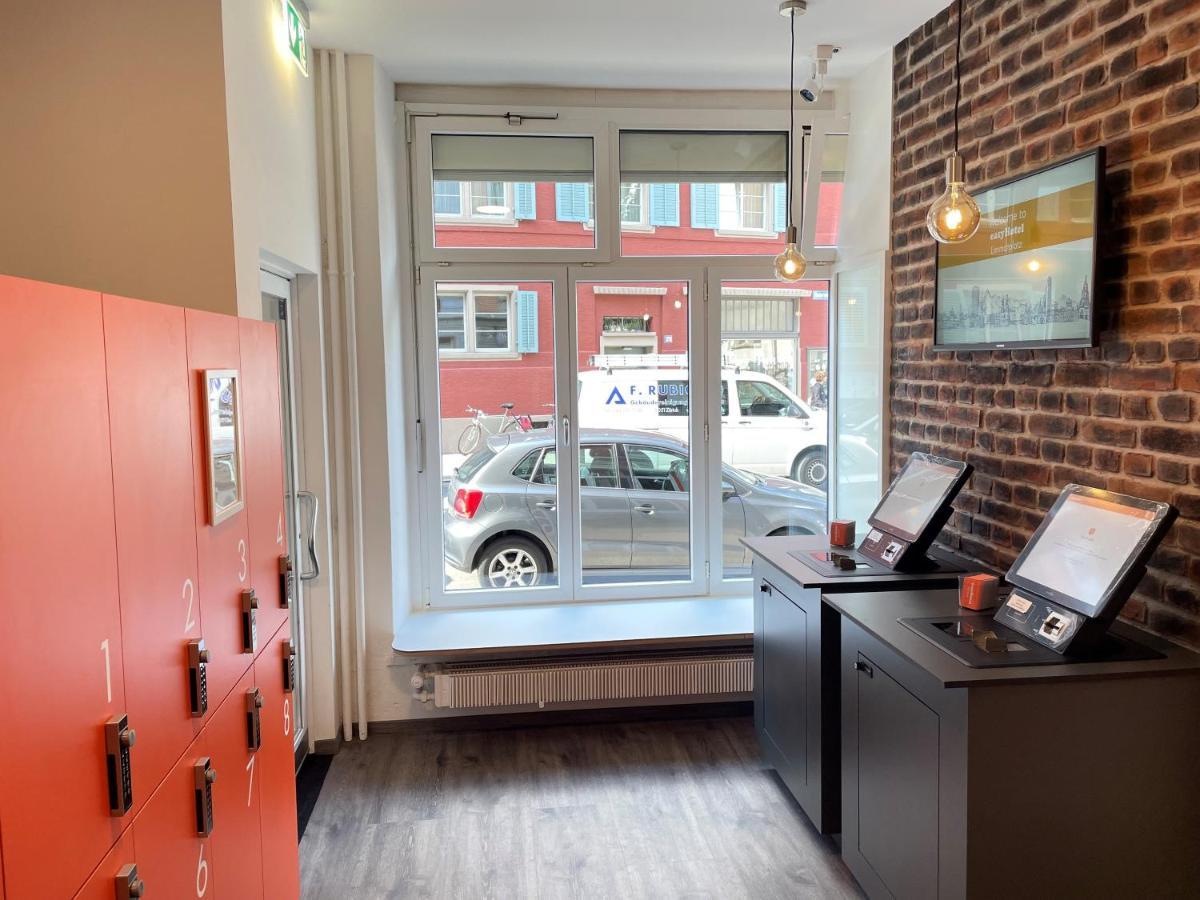 Easyhotel Zuerich Limmatplatz Exterior foto