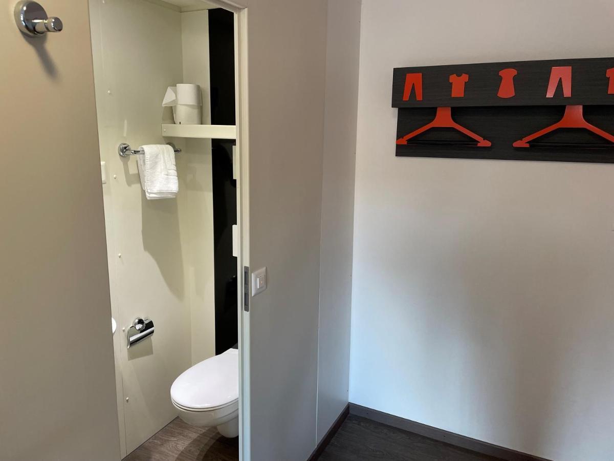 Easyhotel Zuerich Limmatplatz Exterior foto
