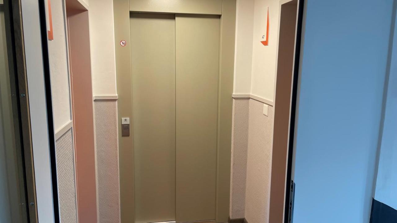 Easyhotel Zuerich Limmatplatz Exterior foto