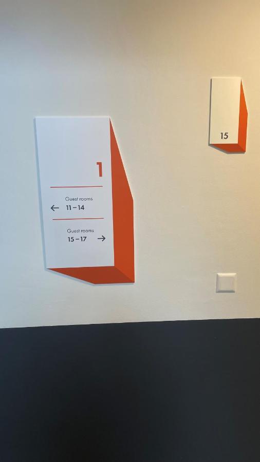 Easyhotel Zuerich Limmatplatz Exterior foto